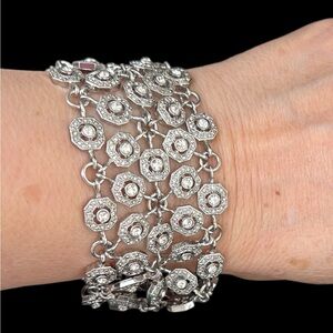 Elegant Silver Bracelet with Crystal Accents